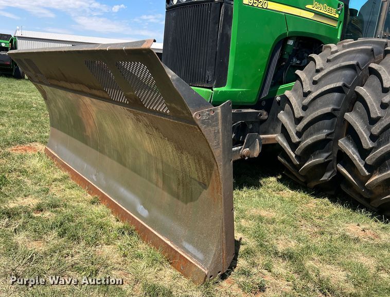 image for item DN4674 2007 John Deere 9520  4WD tractor