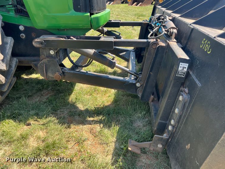 image for item DN4674 2007 John Deere 9520  4WD tractor