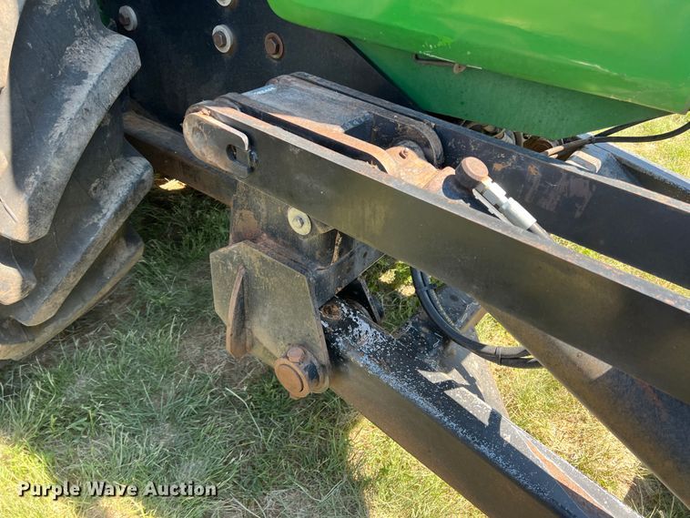 image for item DN4674 2007 John Deere 9520  4WD tractor