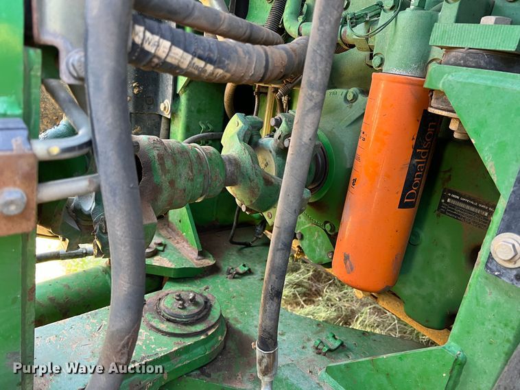 image for item DN4674 2007 John Deere 9520  4WD tractor