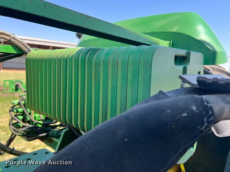 image for item DN4674 2007 John Deere 9520  4WD tractor