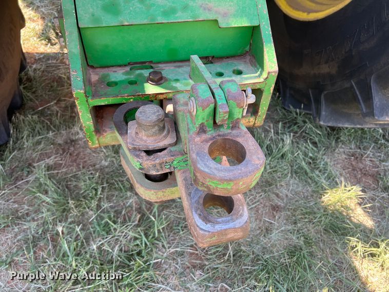 image for item DN4674 2007 John Deere 9520  4WD tractor