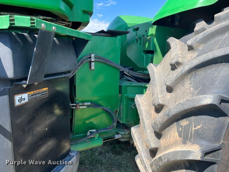 image for item DN4674 2007 John Deere 9520  4WD tractor