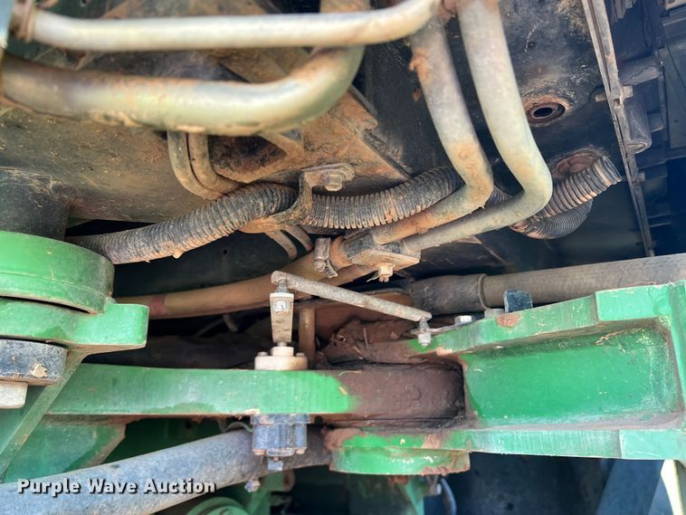 image for item DN4674 2007 John Deere 9520  4WD tractor