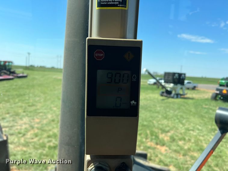 image for item DN4674 2007 John Deere 9520  4WD tractor