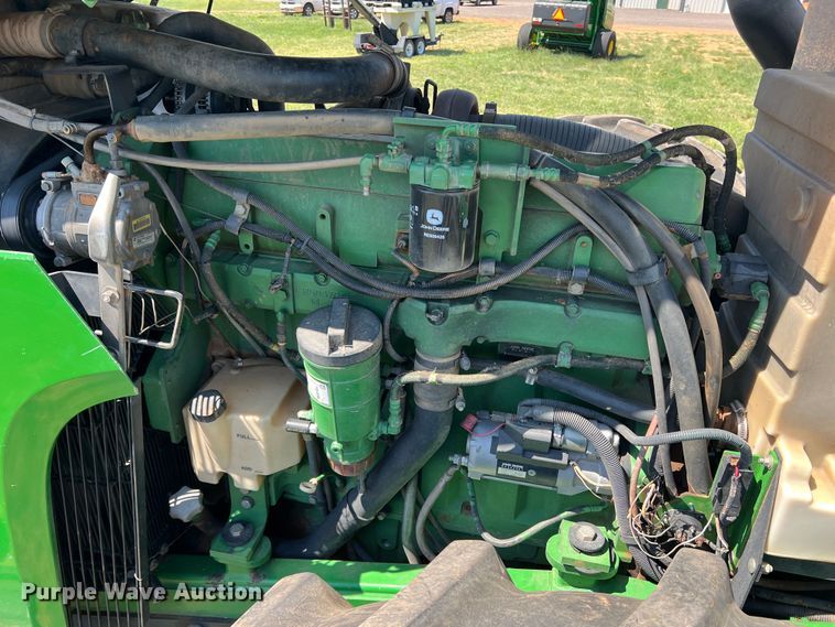 image for item DN4674 2007 John Deere 9520  4WD tractor