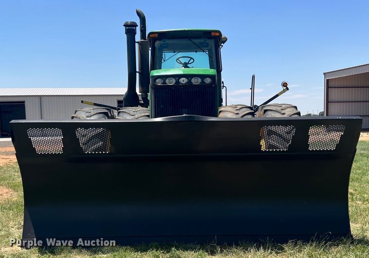 image for item DN4675 2007 John Deere 9520  4WD tractor