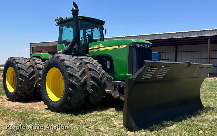 image for item DN4675 2007 John Deere 9520  4WD tractor
