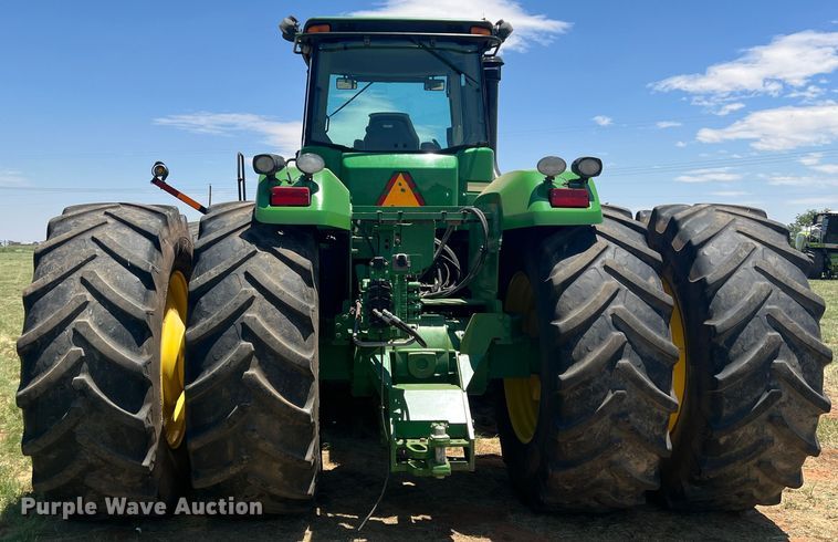 image for item DN4675 2007 John Deere 9520  4WD tractor