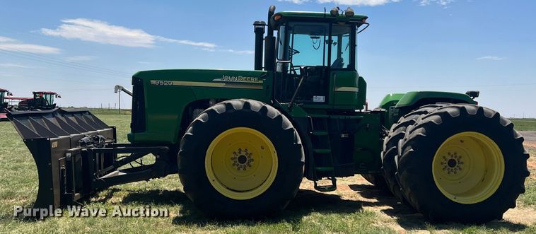 image for item DN4675 2007 John Deere 9520  4WD tractor