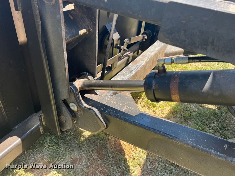 image for item DN4675 2007 John Deere 9520  4WD tractor