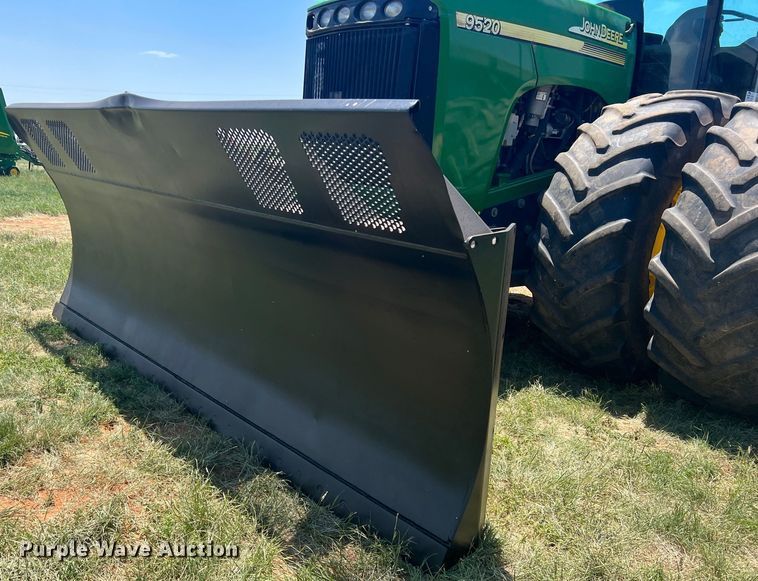 image for item DN4675 2007 John Deere 9520  4WD tractor