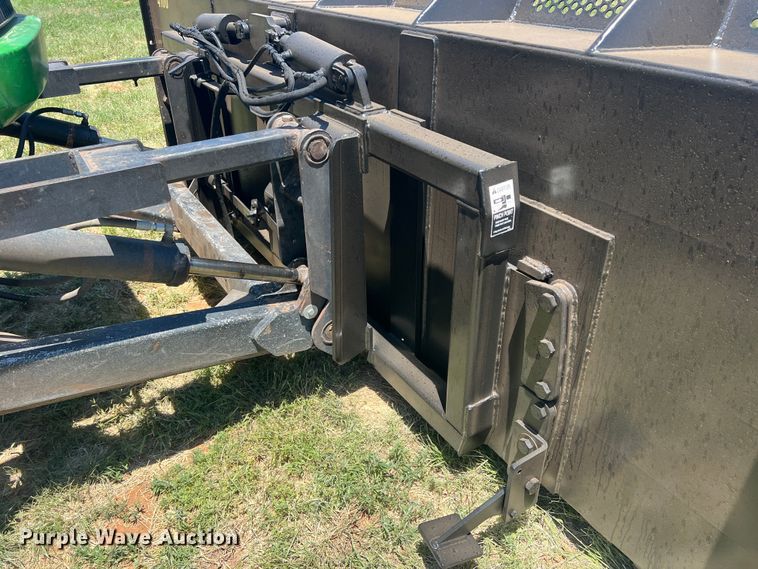 image for item DN4675 2007 John Deere 9520  4WD tractor