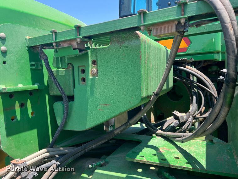 image for item DN4675 2007 John Deere 9520  4WD tractor