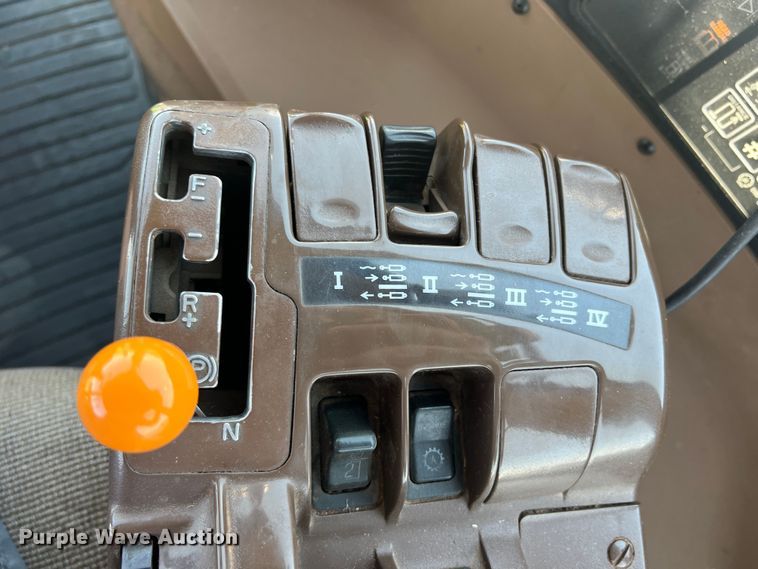 image for item DN4675 2007 John Deere 9520  4WD tractor