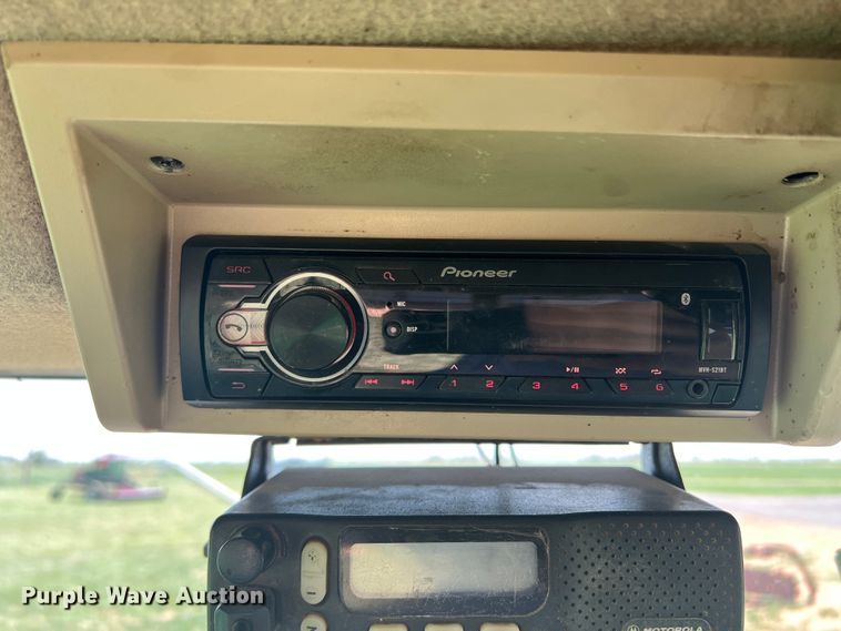 image for item DN4675 2007 John Deere 9520  4WD tractor