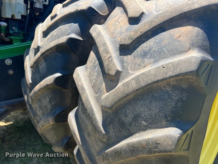 image for item DN4675 2007 John Deere 9520  4WD tractor