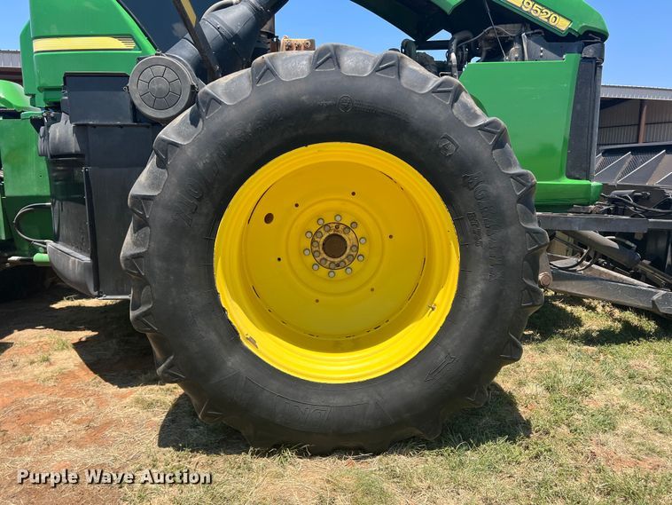 image for item DN4675 2007 John Deere 9520  4WD tractor