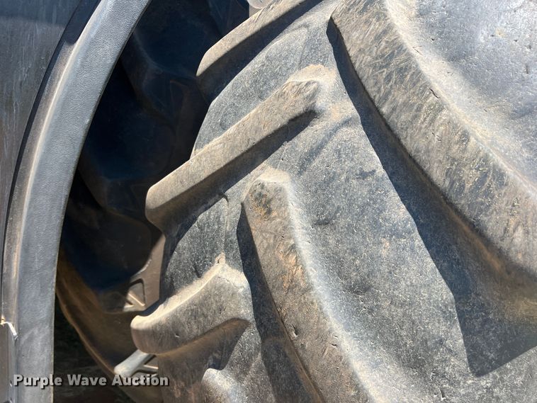 image for item DN4675 2007 John Deere 9520  4WD tractor