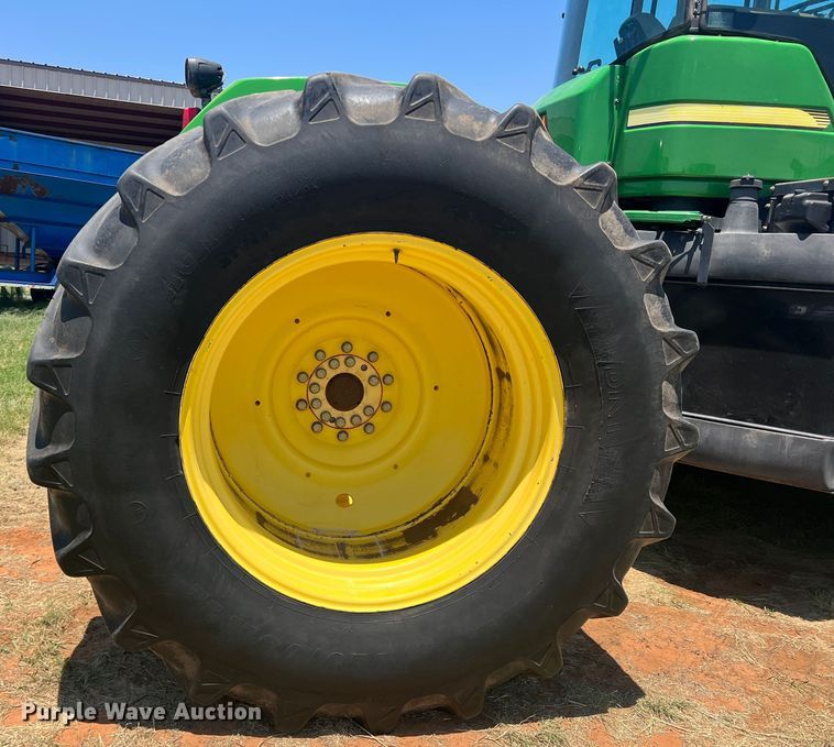 image for item DN4675 2007 John Deere 9520  4WD tractor