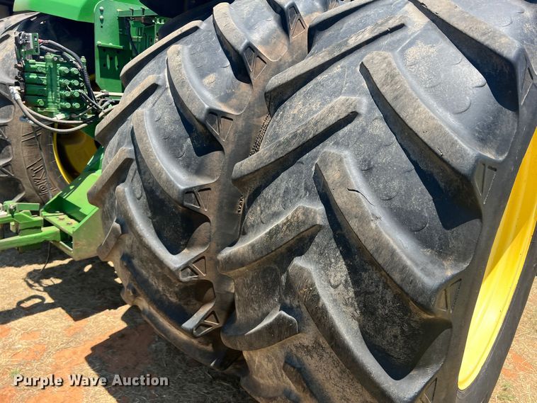 image for item DN4675 2007 John Deere 9520  4WD tractor