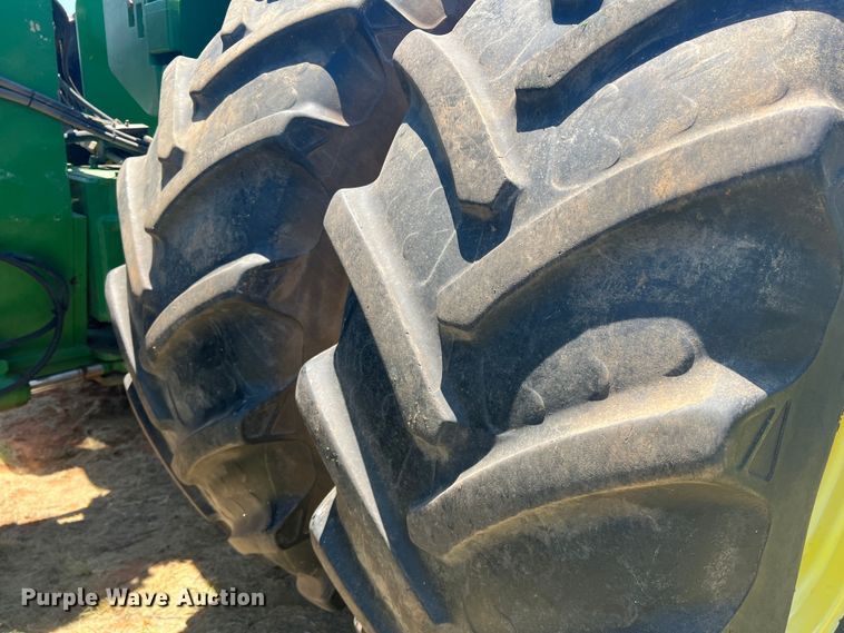 image for item DN4675 2007 John Deere 9520  4WD tractor