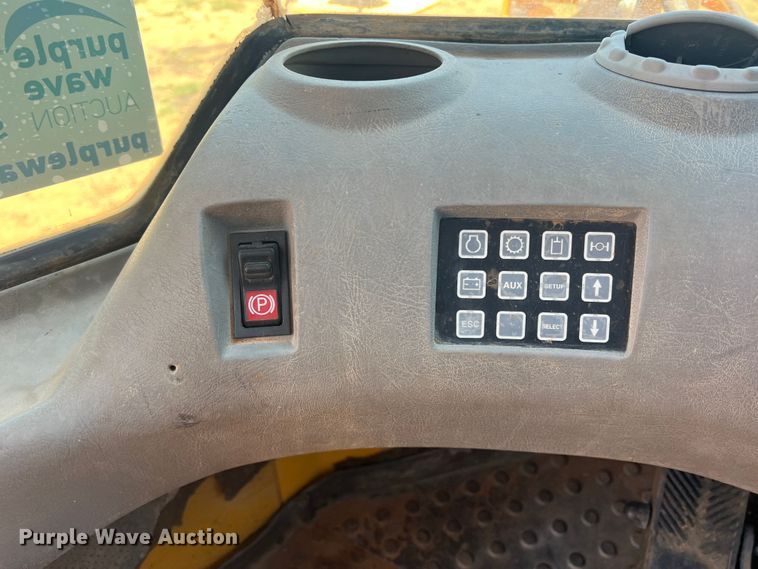 image for item DN4676 2004 Volvo L70E  wheel loader