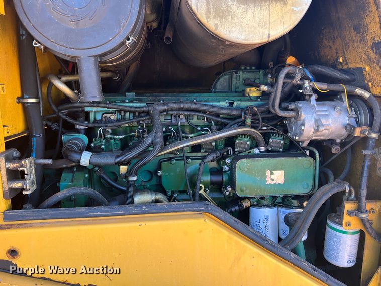 image for item DN4676 2004 Volvo L70E  wheel loader