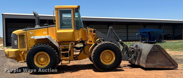 image for item DN4677 2004 Volvo L70E  wheel loader
