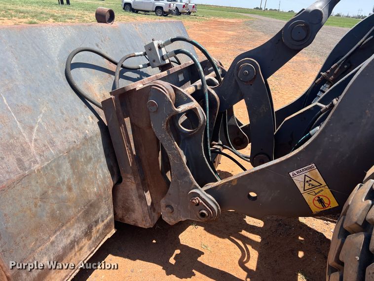 image for item DN4677 2004 Volvo L70E  wheel loader