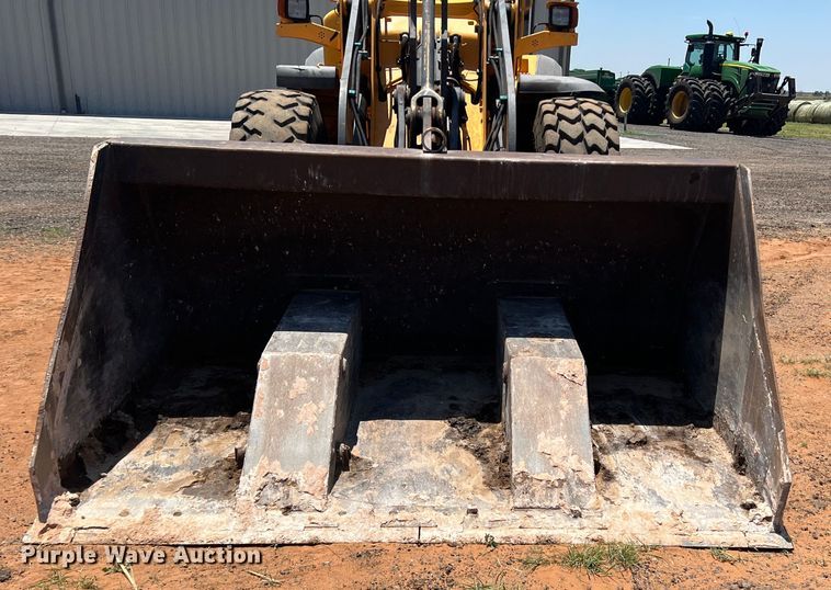 image for item DN4677 2004 Volvo L70E  wheel loader