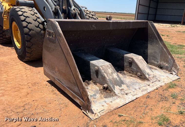 image for item DN4677 2004 Volvo L70E  wheel loader