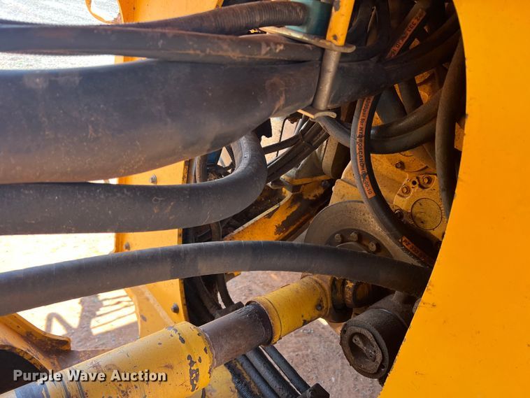 image for item DN4677 2004 Volvo L70E  wheel loader