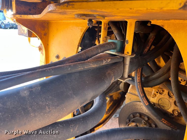 image for item DN4677 2004 Volvo L70E  wheel loader