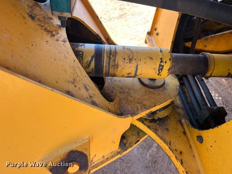 image for item DN4677 2004 Volvo L70E  wheel loader