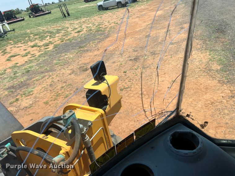 image for item DN4677 2004 Volvo L70E  wheel loader