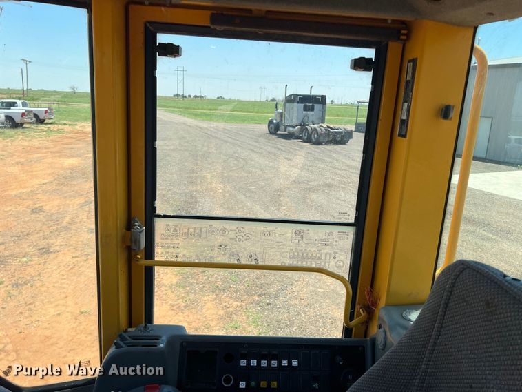 image for item DN4677 2004 Volvo L70E  wheel loader