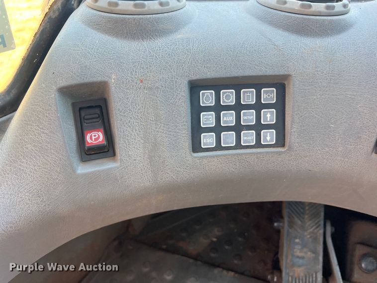 image for item DN4677 2004 Volvo L70E  wheel loader