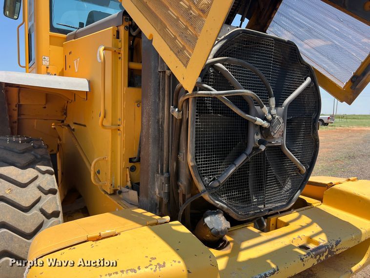 image for item DN4677 2004 Volvo L70E  wheel loader