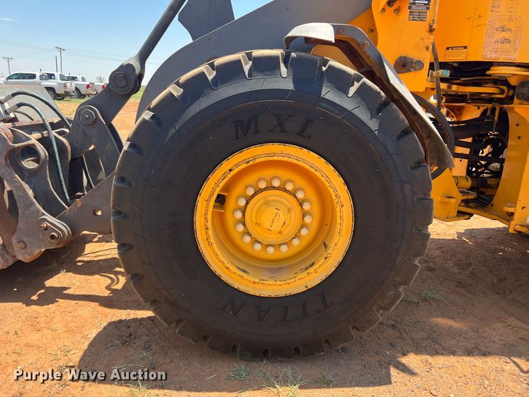 image for item DN4677 2004 Volvo L70E  wheel loader