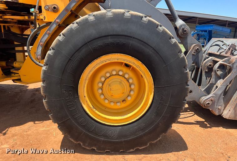 image for item DN4677 2004 Volvo L70E  wheel loader