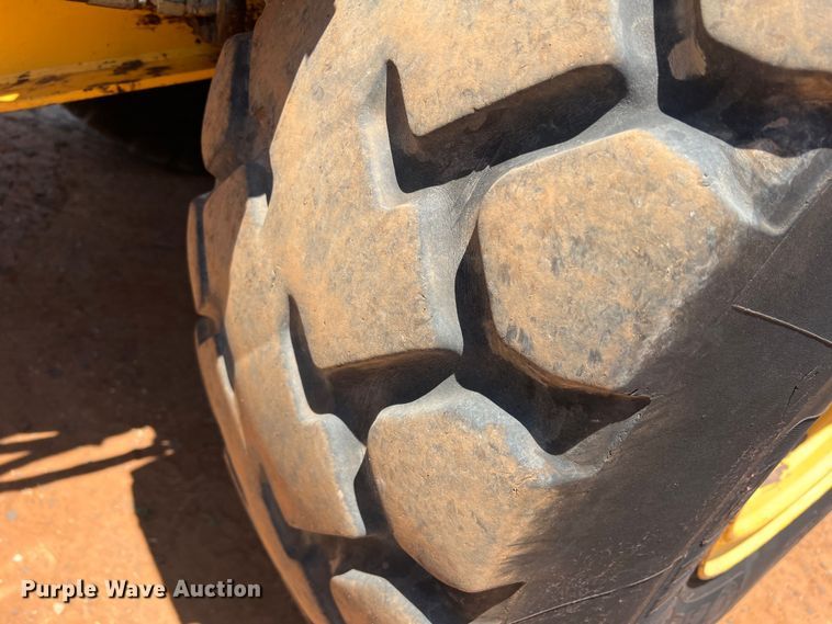 image for item DN4677 2004 Volvo L70E  wheel loader