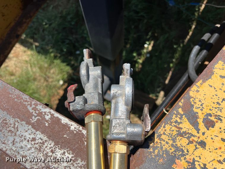 image for item DN4678 1996 Better Built  equipment trailer