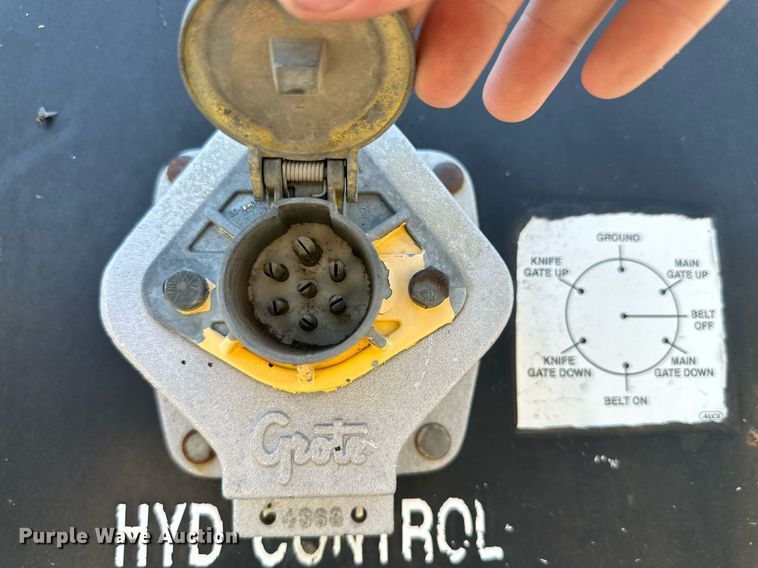 image for item DN4683 2007 Aulick Auluminator  live bottom trailer