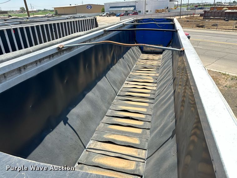 image for item DN4683 2007 Aulick Auluminator  live bottom trailer