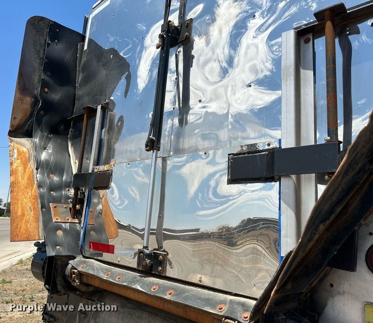 image for item DN4683 2007 Aulick Auluminator  live bottom trailer