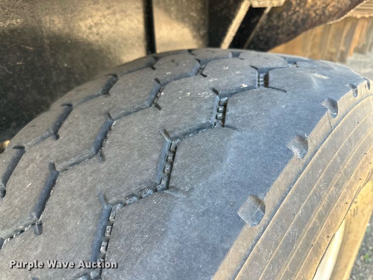 image for item DN4683 2007 Aulick Auluminator  live bottom trailer