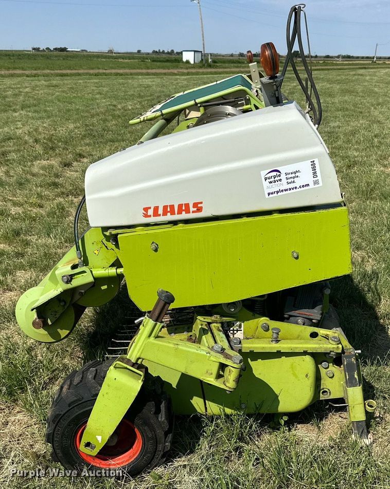 image for item DN4684 2014 Claas 380  pickup head