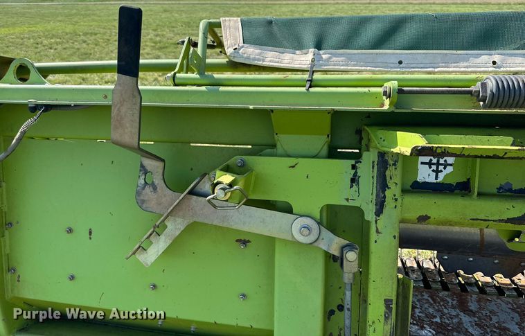 image for item DN4684 2014 Claas 380  pickup head