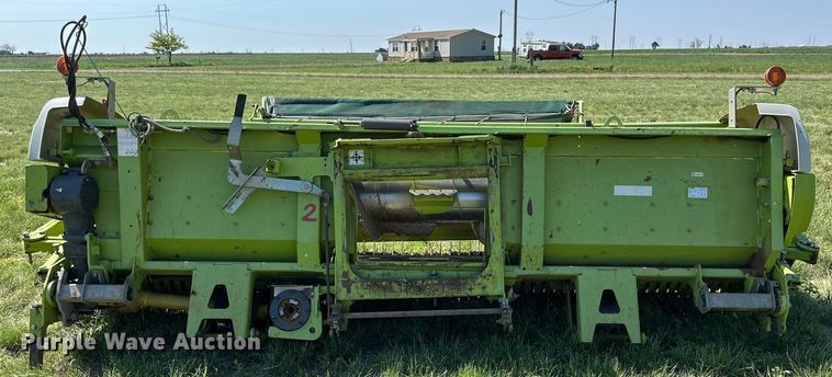 image for item DN4686 2014 Claas 380  pickup head